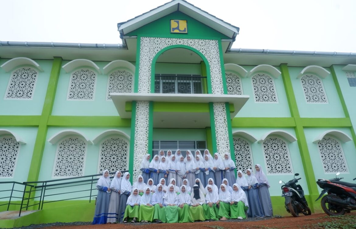 Kementerian PUPR Selesaikan Pembangunan Rusun Ponpes Kasypul Anwar Kabupaten Hulu Sungai Utara