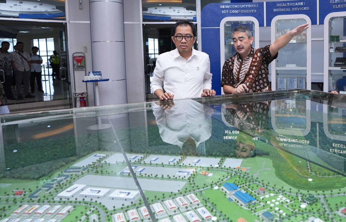 RI Berpeluang Jadi Tujuan Relokasi Pabrik Asal Tiongkok,  Wamenperin Minta KEK Batam Siap Sambut