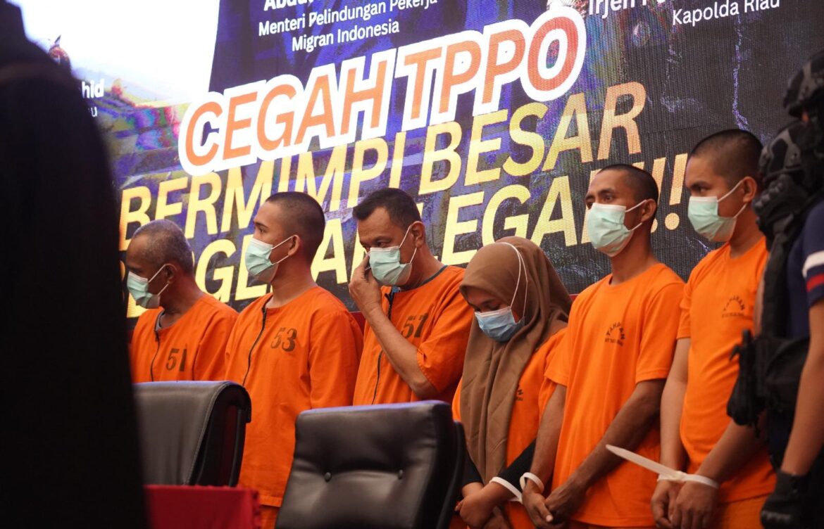 11 Orang Jadi Tersangka di Kasus TPPO, Menteri Karding Minta Kapolda Kejar Tangkap Hukum Berat Bos Mafia